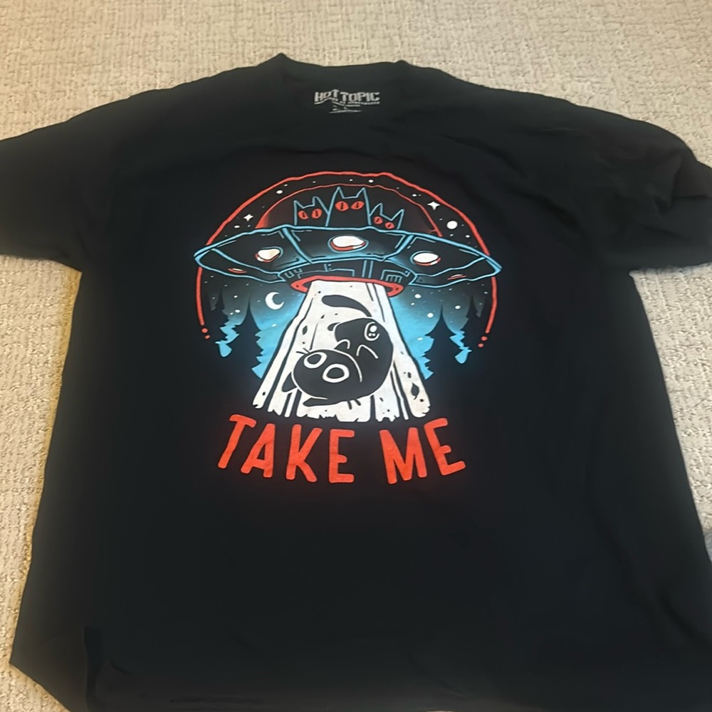 hot topic t shirt